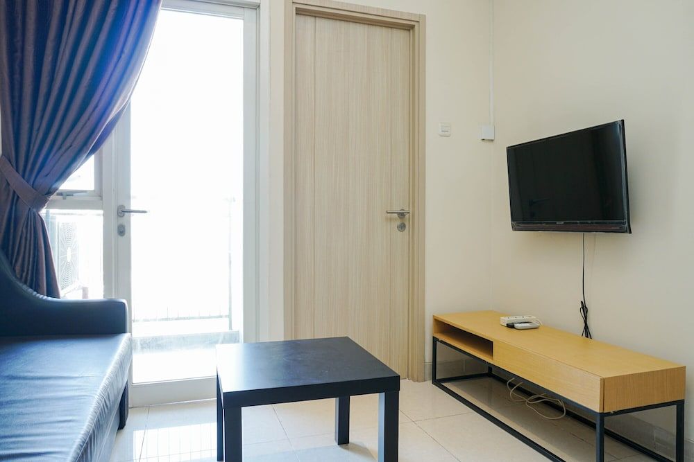 Strategic 2BR Elpis Apartment near Mangga Dua and Ancol Room 17