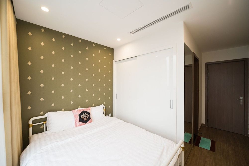 undefined Homefromhome Skylake Apartment 3