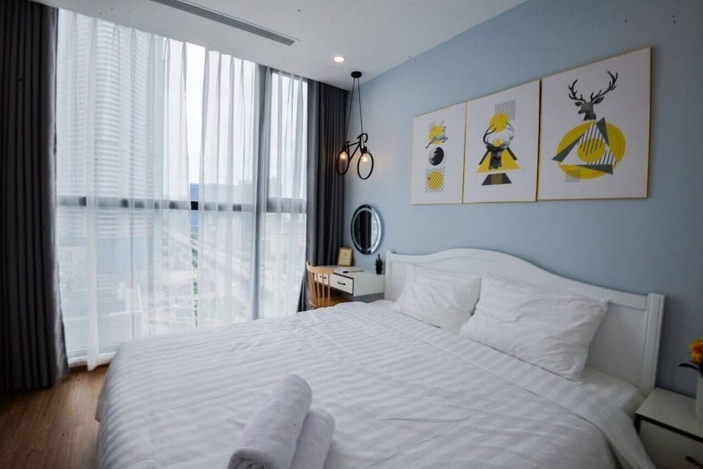 undefined Homefromhome Skylake Apartment 2