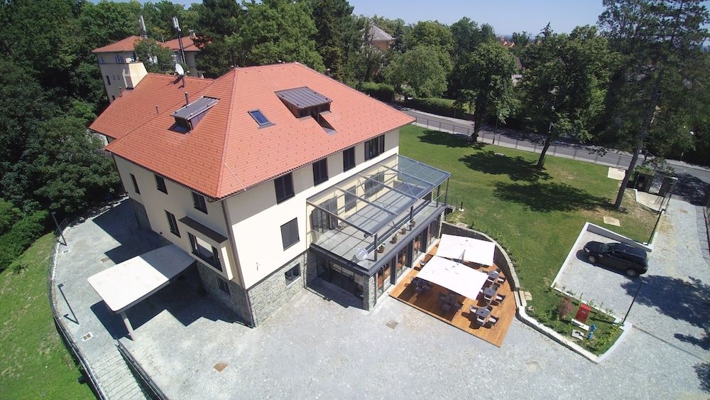 undefined Hotel Republika 10