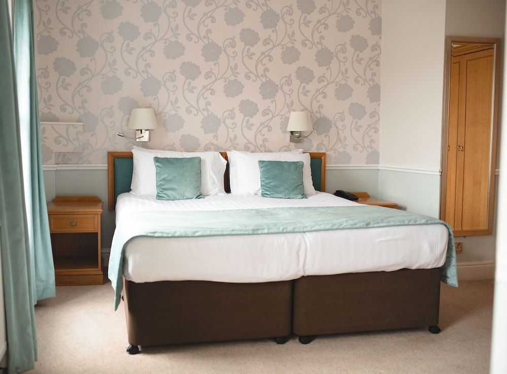 The Crescent Hotel Standard Double Room 3