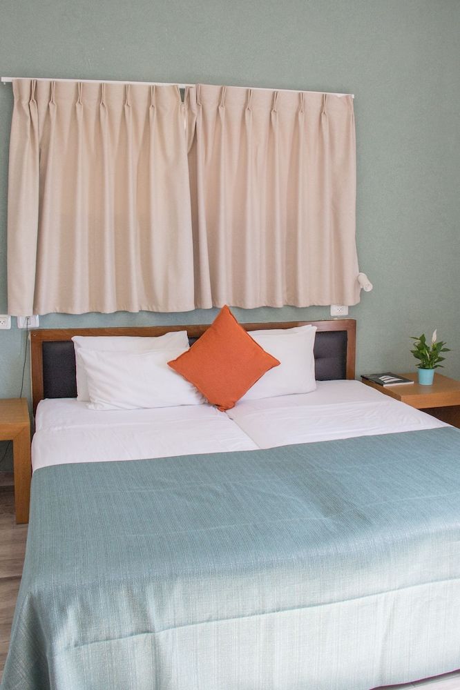 undefined Golden Beach Hotel Tel Aviv 5