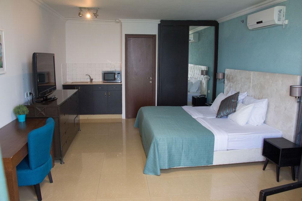 undefined Golden Beach Hotel Tel Aviv 2