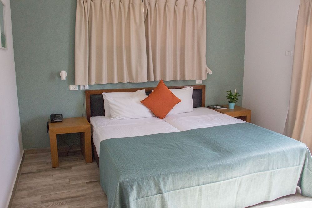 undefined Golden Beach Hotel Tel Aviv 4