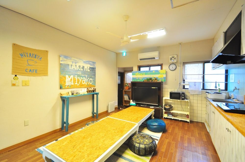 Single Room, Women only, Ground Floor