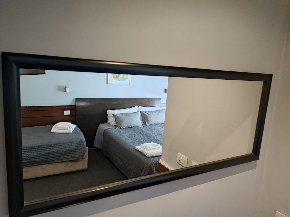 Romalive Hotel Classic Triple Room 3