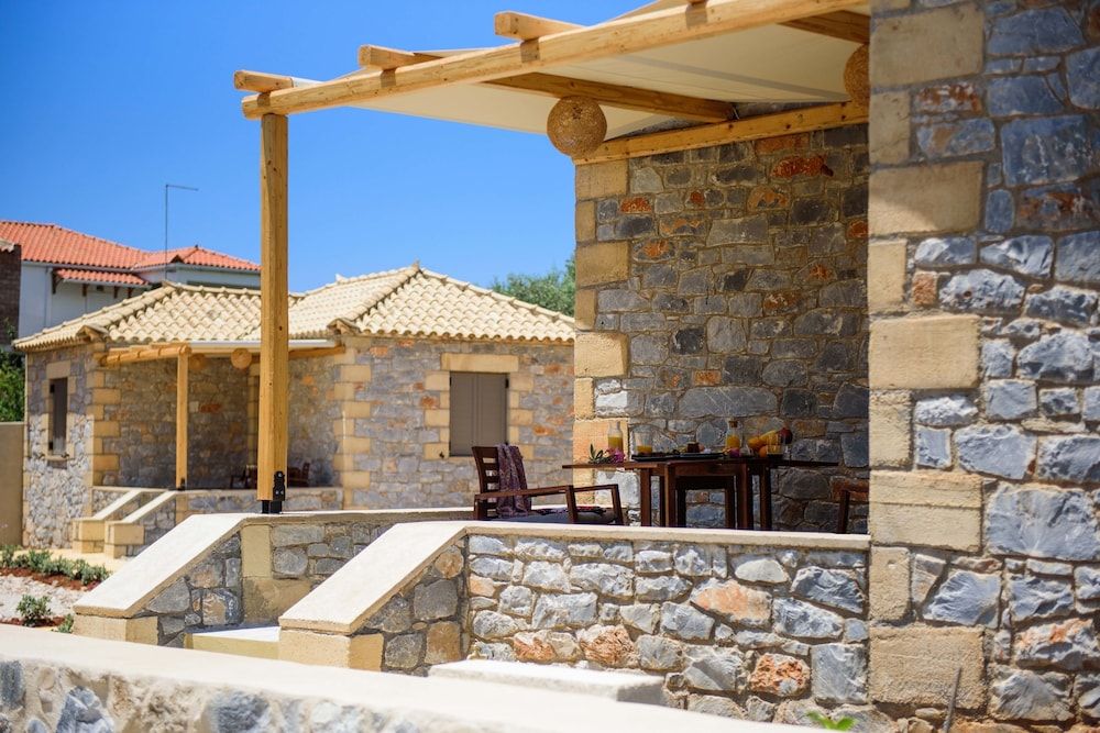 Calme Suites Mani Deluxe Townhome, 1 Queen Bed with Sofa bed, Non Smoking (Three (3)) 12