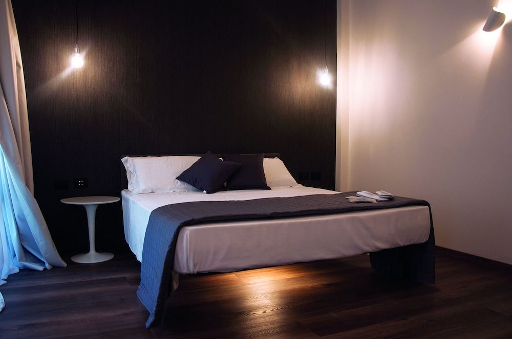 HOMY BnB Deluxe Double Room, 1 Queen Bed, Non Smoking, City View (O deluxe) 2