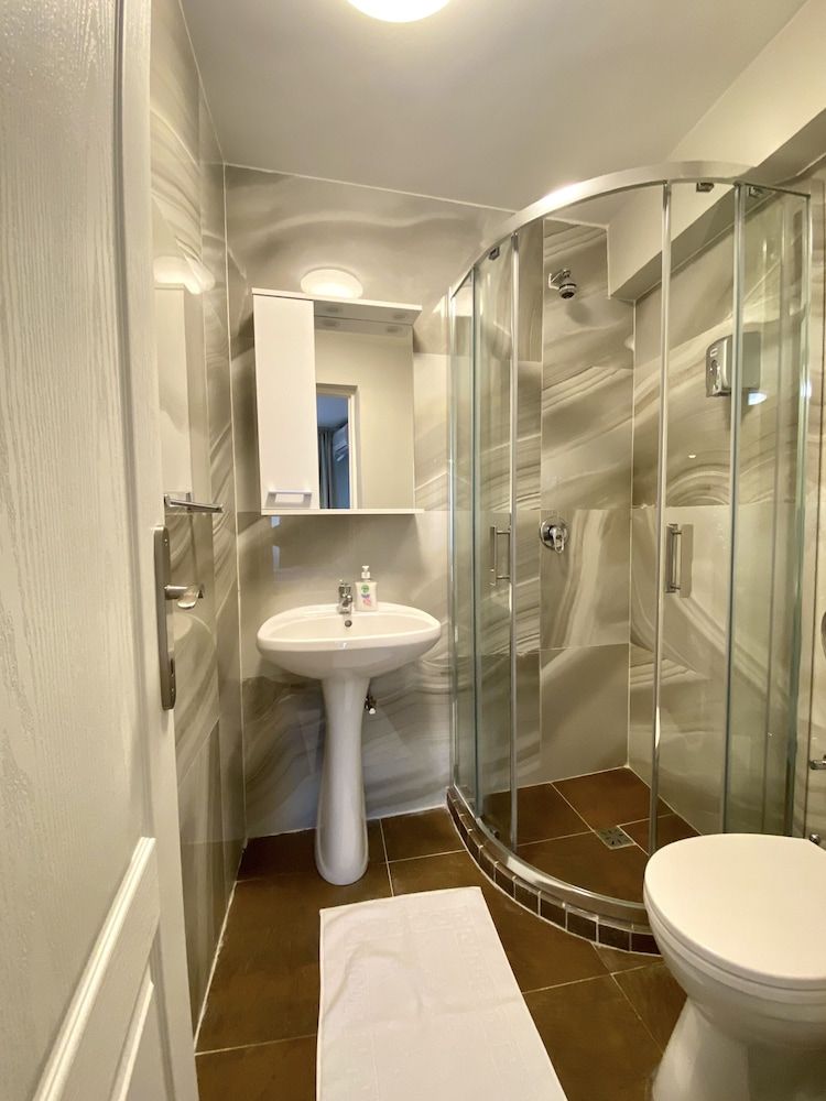 Downtown Victoria Studios By CityBookings Comfort Studio Suite 4