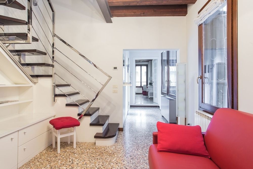 undefined Venezia - Calle della Regina 752b 10