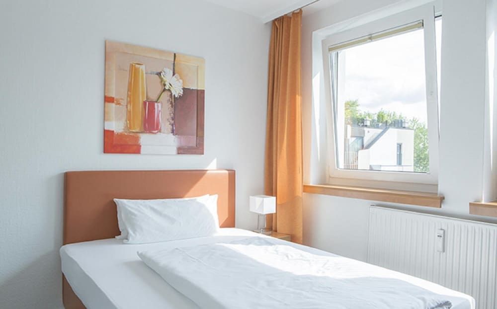 Dietrich-Bonhoeffer-Hotel Classic Single Room 3