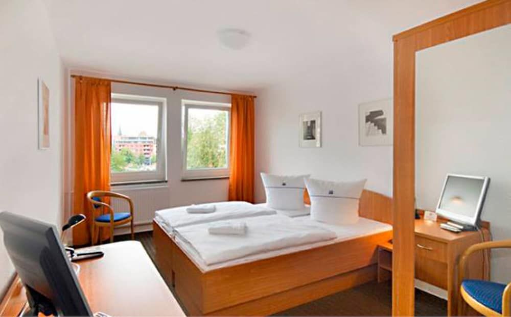 Dietrich-Bonhoeffer-Hotel Standard Double Room 6