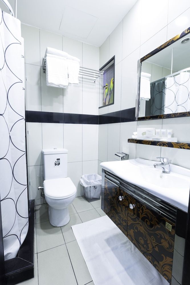 undefined Easy Inn Hotel Suites 9