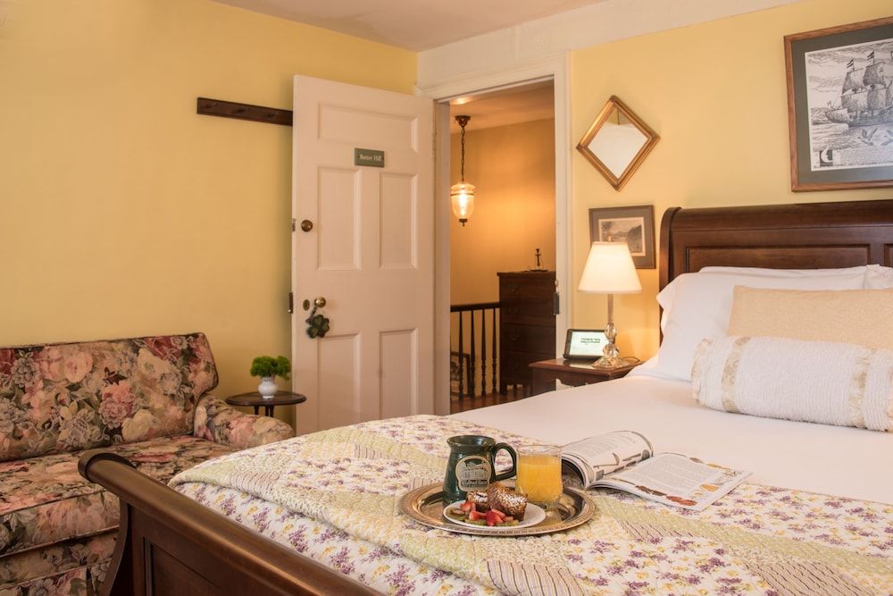 Butter Hill Room