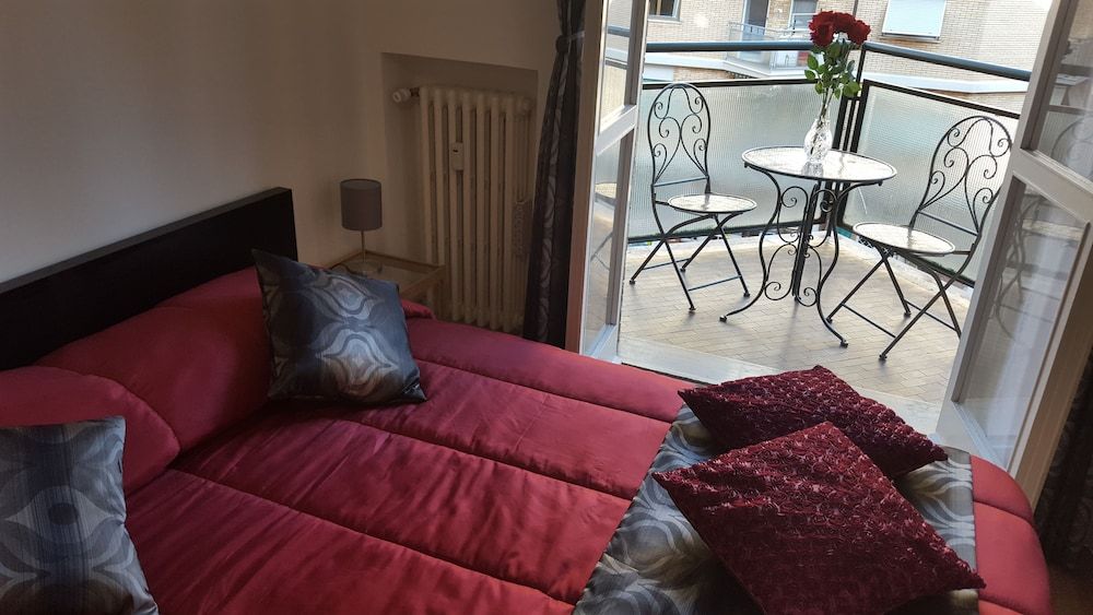 undefined Trastevere Sweet Rest