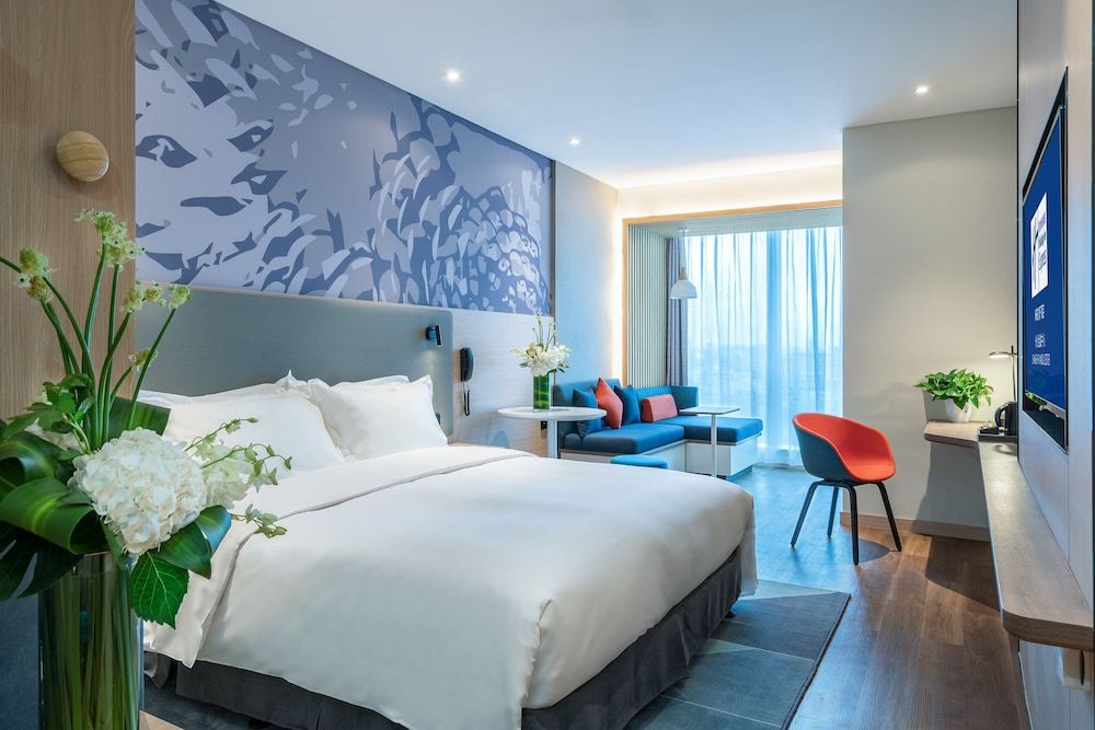 Standard Room, 1 King Bed