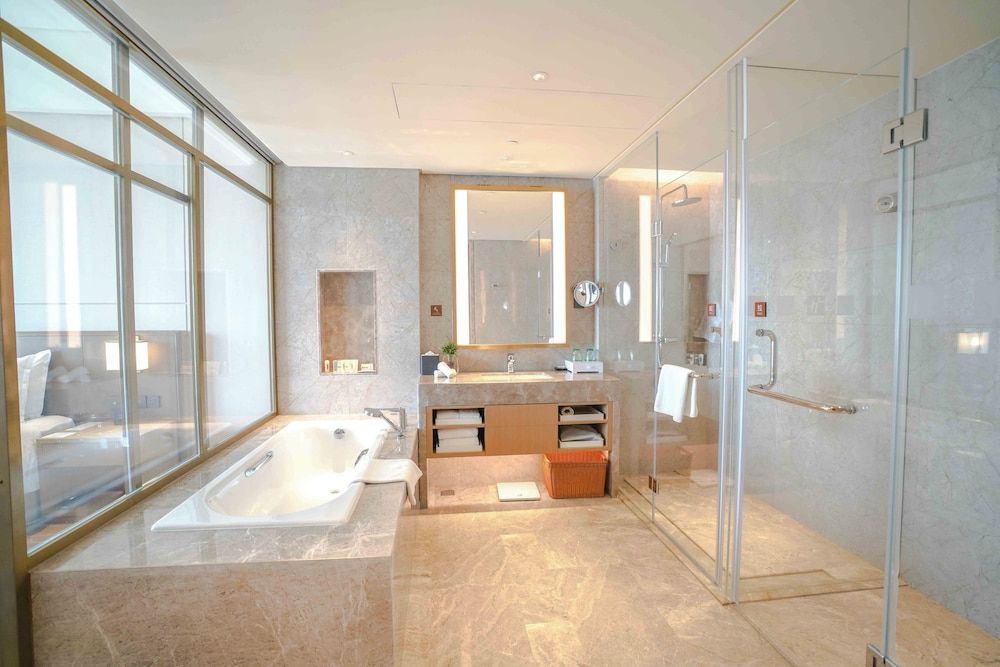 Suite, 1 Bedroom (Living Area)