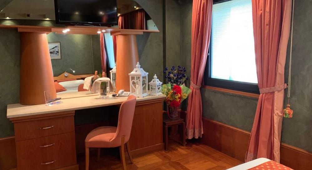 HR Hotel Standard Single Room, 1 Twin Bed 5