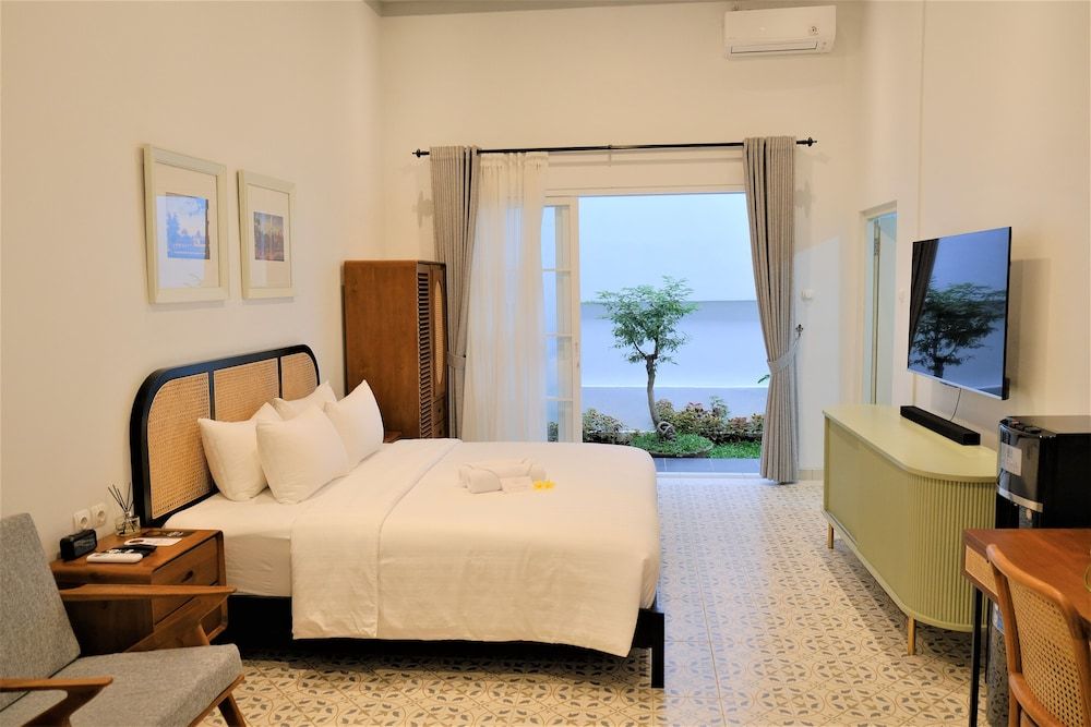 Room (Suite)