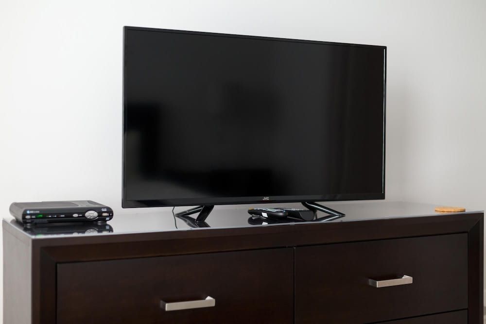 undefined S1bd Serviced 1-br w Full Kitchen in Walkable Neighborhood 6