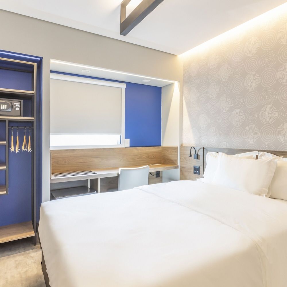 Standard Casal - 1 Cama Queen