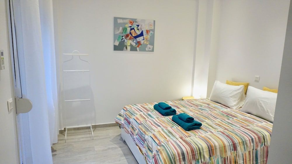 undefined Spacious Modern Apt in Athens near Metro 2