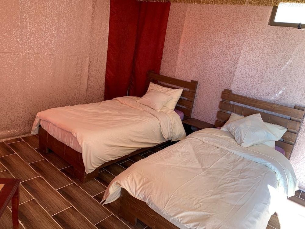 Wassaif Camp Basic Tent, 2 Twin Beds, Mountain View 2