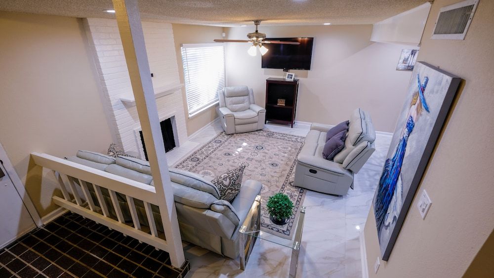 3Bdrm 2.5Bath 4Beds - Katy - Memorial Family House, 3 Bedrooms 12