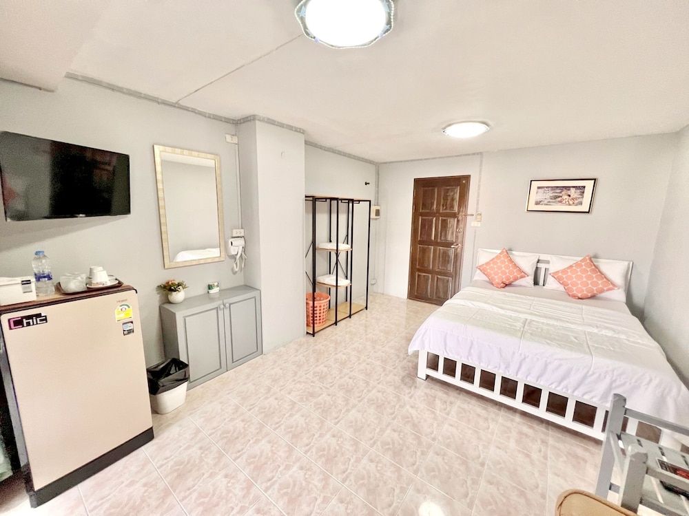 undefined Penyos Suite 4