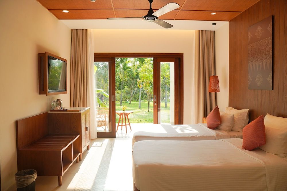 Pax Garden View Room with 2 Single Beds