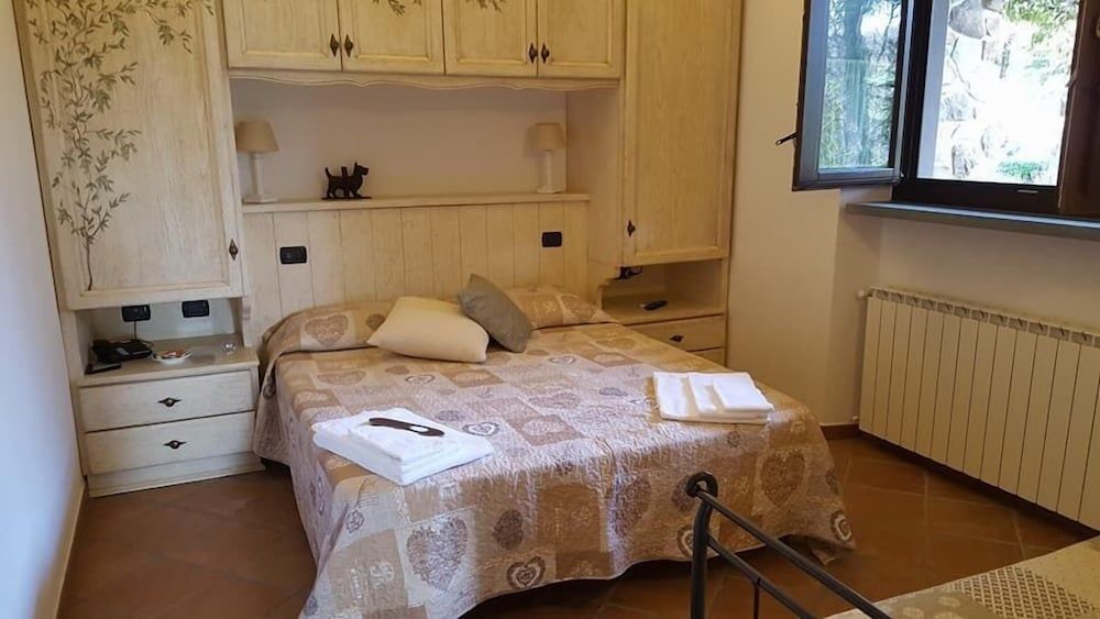 Agriturismo Podere Montese Standard Triple Room, Garden View (3) 2
