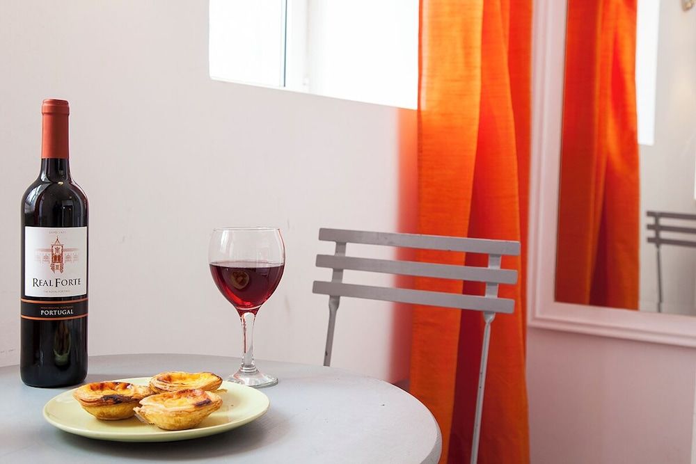 undefined JOIVY Charming 2BR Apt w/ workspace at the heart of Alfama 4