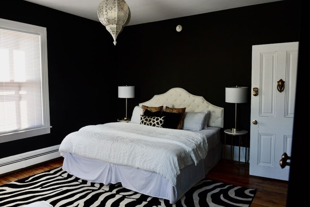 Ebony King Room
