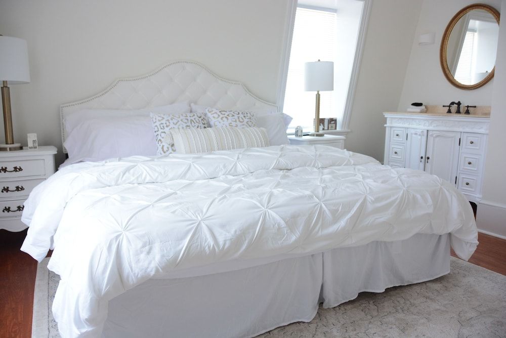 Ivory King Room