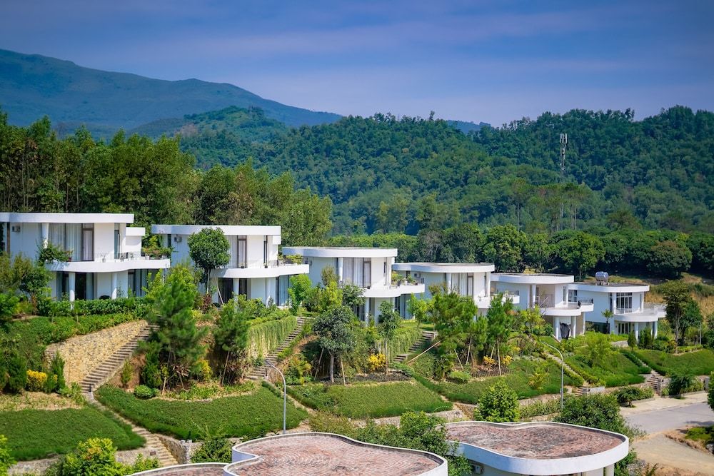 Ivory Villas & Resort Villa, 3 Bedrooms, Mountain View 12