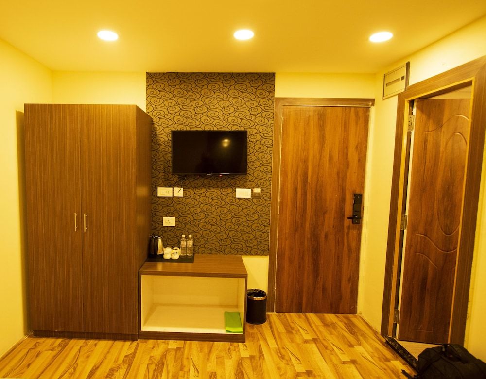 Hotel Rudra View & Spa Deluxe Room 6