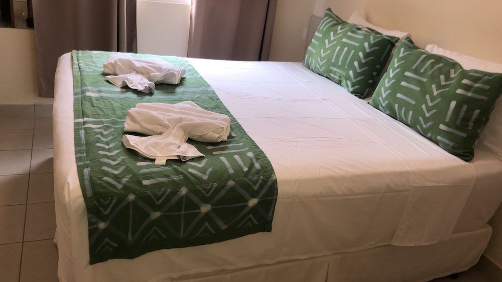 Luxury Suite, 1 Bedroom, Pool View