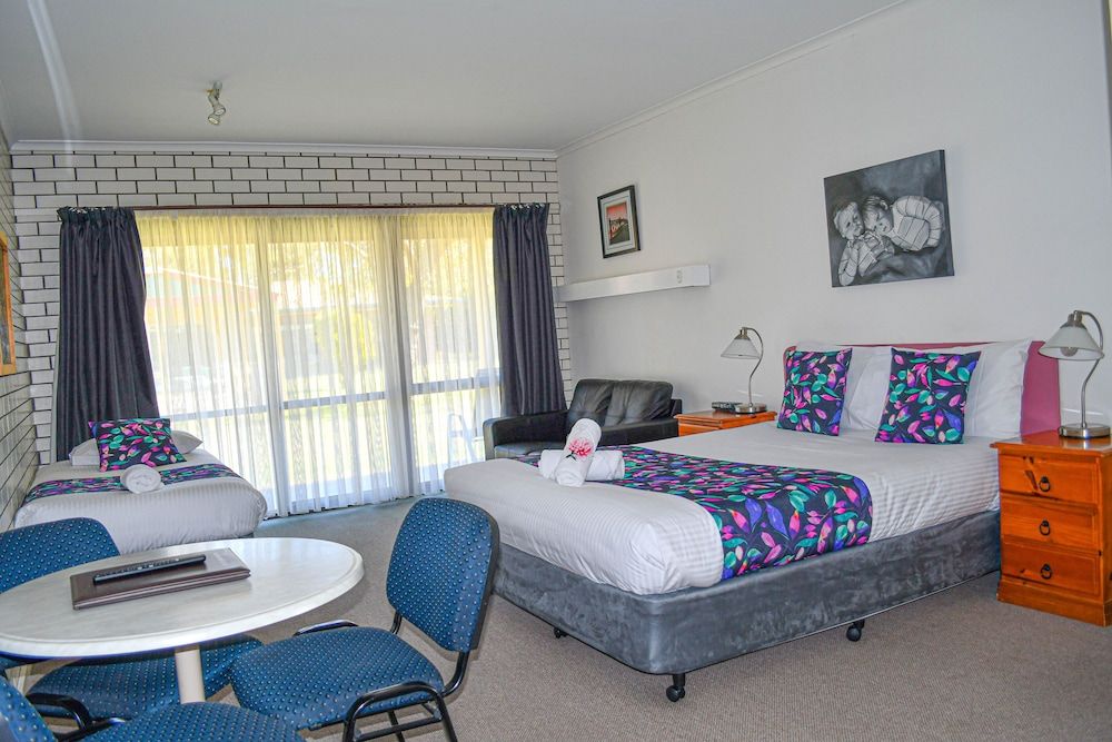 Barooga Country Inn Motel Queen Studio 10