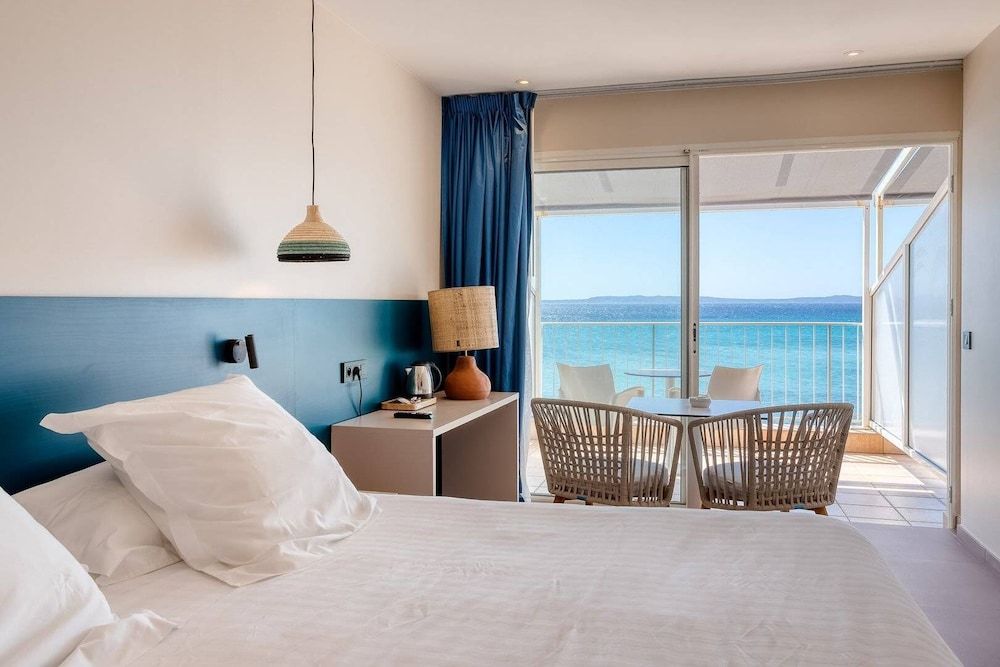 Double Room, Balcony, Beach View