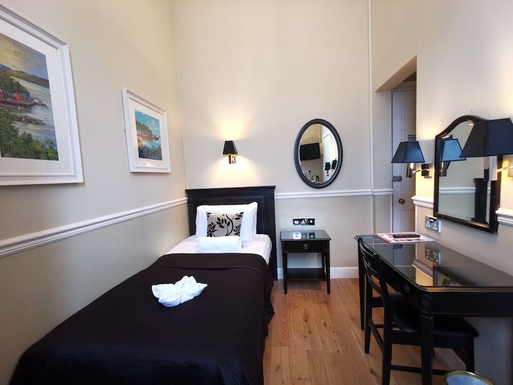 undefined The Haymarket Lairg Hotel 3