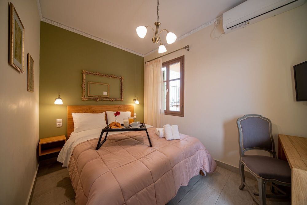 Beautiful City Suites Deluxe Double Room, Balcony 33