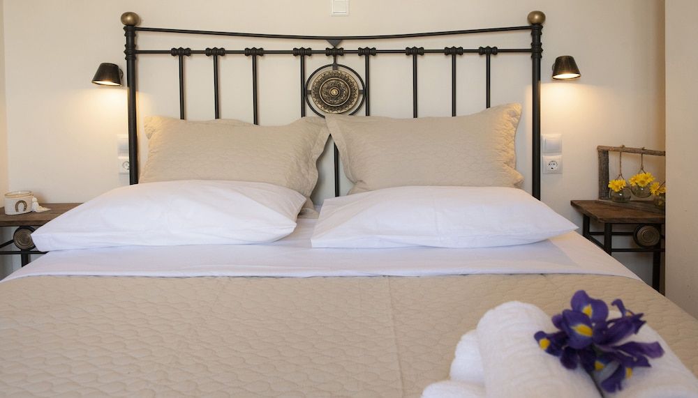 Beautiful City Suites Deluxe Double Room 7