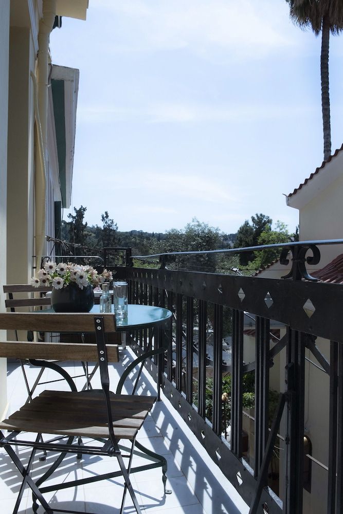 Beautiful City Suites Deluxe Double Room 16