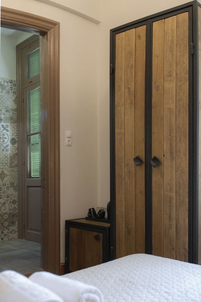 Beautiful City Suites Deluxe Double Room 21