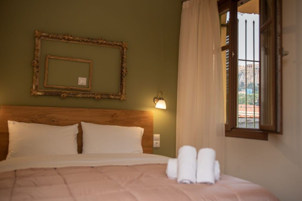 Beautiful City Suites Deluxe Double Room, Balcony 14