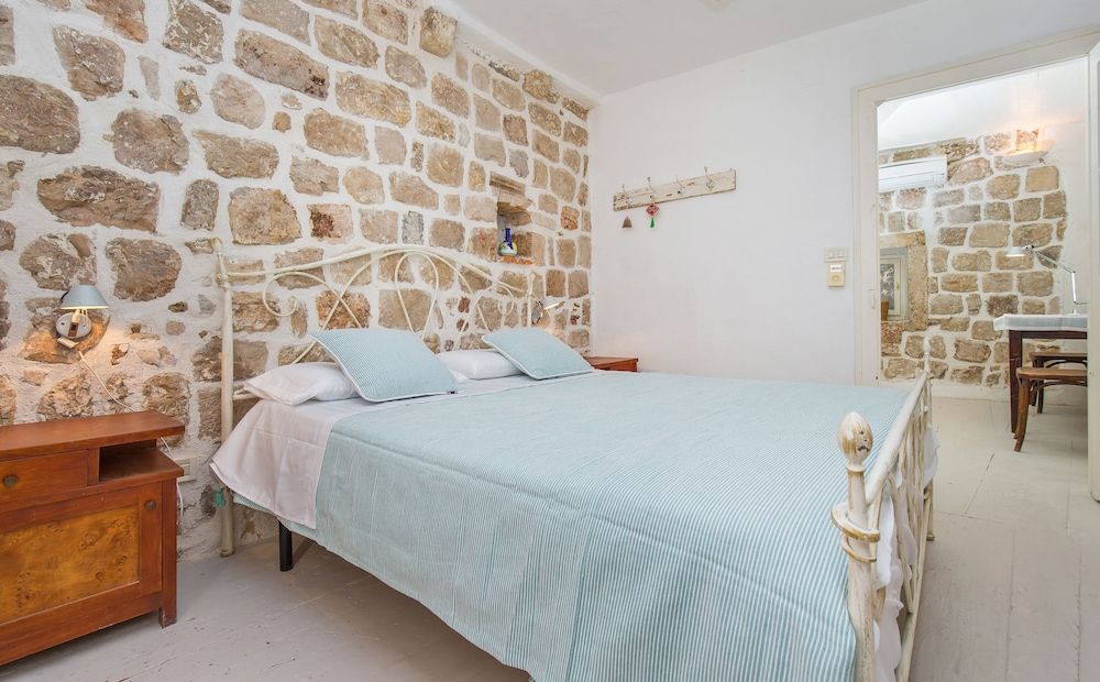 undefined House Peti 6