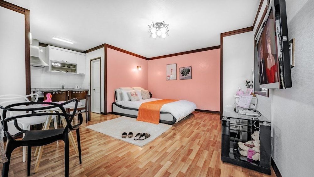 Star Sonata Pension Room (Blue bell) 5