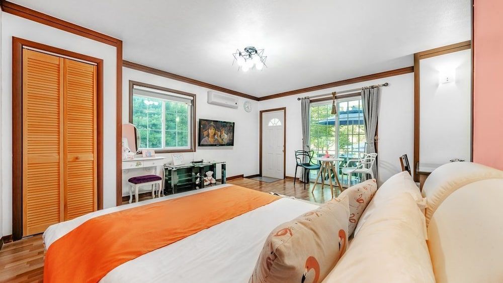 Star Sonata Pension Room (Blue bell) 4