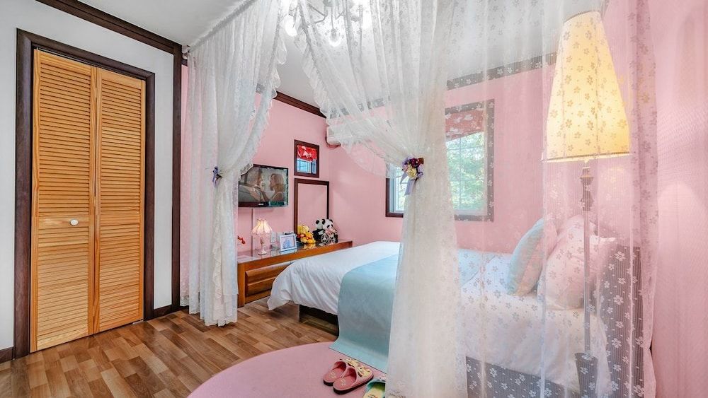 Star Sonata Pension Room (Anemone) 2