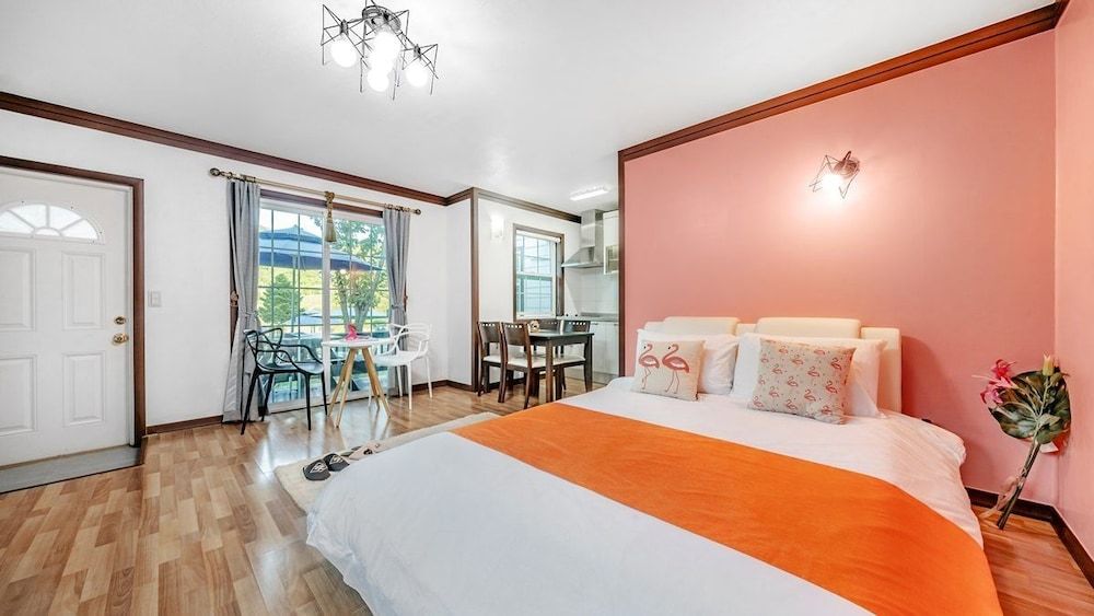 Star Sonata Pension Room (Blue bell) 3